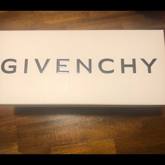 NIB $395 GIVENCHY Logo Slide Sandal in size 36 - Picture 14 of 15